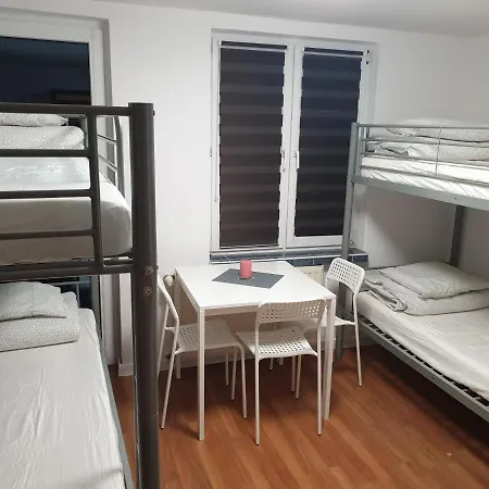 Zielony Zakatek بيت شباب