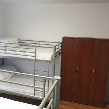 Zielony Zakatek 旅馆 *
